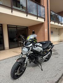 Ducati Monster 696 tagliandata Ducati 21500km