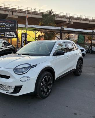 Fiat 600 Hybrid 110 CV DCT MHEV La Prima KM0