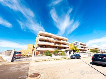 4 LOCALI A MANFREDONIA