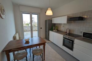 Ampio terrazzo, due camere, 4 p.letto