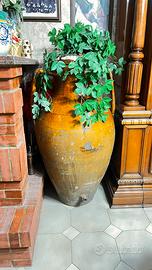 Anfore in terracotta pugliesi