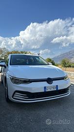 Volkswagen Golf 2.0 TDI 150 CV DSG – 2021