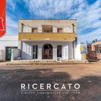 Bilocale indipendente vicino al mare a Torre Lapil