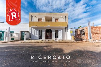 Bilocale indipendente vicino al mare a Torre Lapil