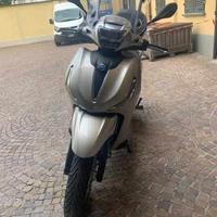 SCOOTER PIAGGIO BEVERLY 400