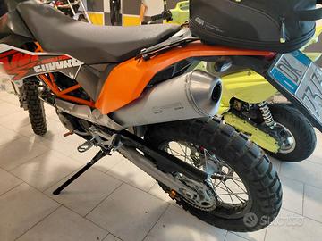 terminale ktm 690
