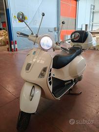 vespa GTS 300 2009