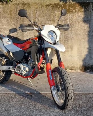 SWM/HUSQVARNA SM 650 Motard 2016
