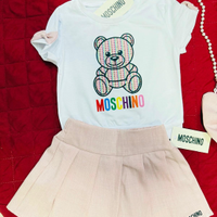 Completi Moschino