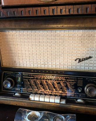 Radio d'epoca a valvole Blaupunkt Nizza