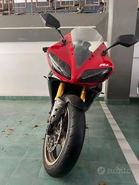 Yamaha r1