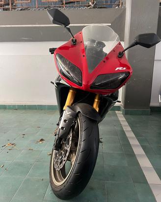 Yamaha r1