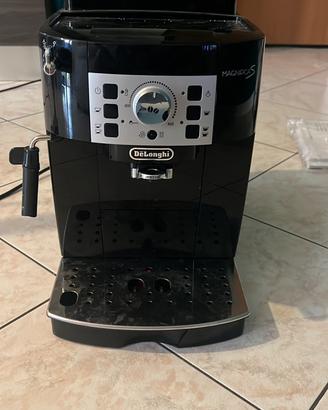 Delonghi Magnifica S