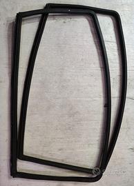 Coppia guarnizioni vetri compasso y10 autobianchi