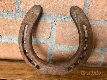 Ferro di cavallo antico
