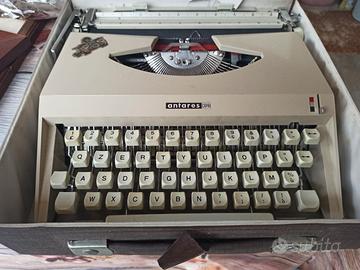 macchina da scrivere 