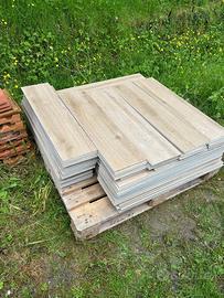 Mattonelle in grès porcellanato effetto legno