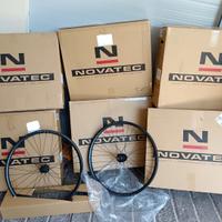 coppia ruote Novatec carbon m30EO