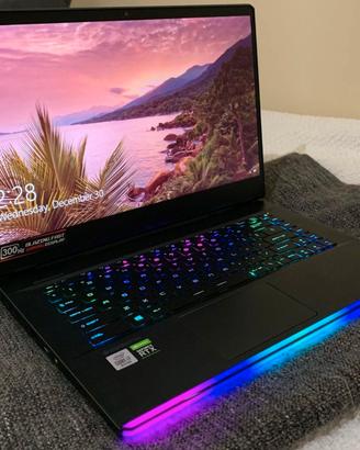 MSI GE66 RAIDER  i7 10875H  RTX 2070 SUPER - 1TB