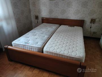 Armadio in legno vintage + letto matrimoniale