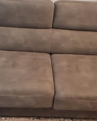 divano letto a 100 € e 4 reti a doghe 20 € cd 