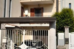 Appartamento zona piscina con una buona sposizione