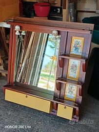 specchiera in legno e ceramica