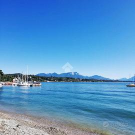 VILLA SINGOLA A PADENGHE SUL GARDA