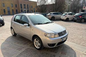 FIAT PUNTO ANNO 2009 CON SOLI 37.000km!!!1.2Benzin
