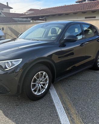 Alfa Romeo Stelvio 2.2 Turbodiesel 190 CV AT8 Q4 B