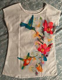 Maglia con colibrì e fiori Abbigliamento e Accessori In vendita