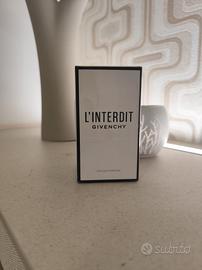 l'interdit Givenchy 