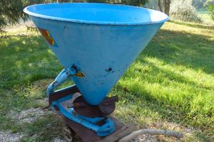 Spandiconcime Lampacrescia 500 lt