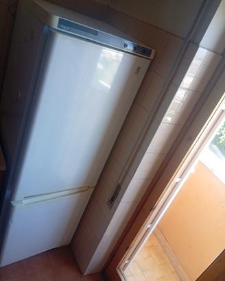 frigo e congelatore 