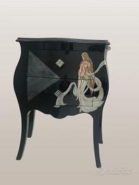 Coppia Comodini in legno massello decorati a mano