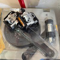 Movimento centrale più pedivelle con attacco