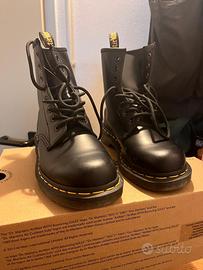 Dr. Martens 1460 nere – taglia 38