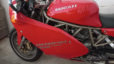 Moto Ducati 900 Ss