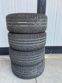 Pneumatici 215 45 16 Pirelli