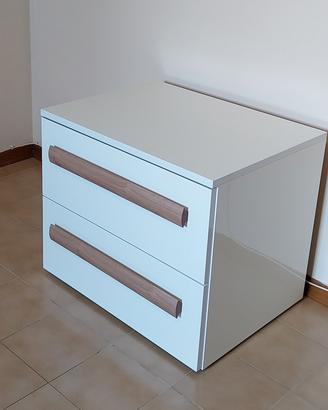 Comodino laccato lucido