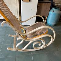 Sedia a dondolo vintage