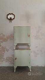 graziosi comodini recuperati