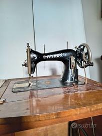 Macchina da cucine anni 60 con mobiletto in legno