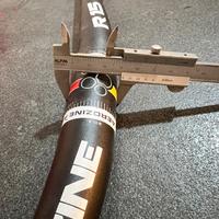 Manubrio in alluminio compreso di attacco per mtb