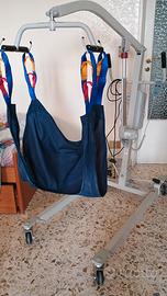 Sollevatore elettrico per anziani e disabili