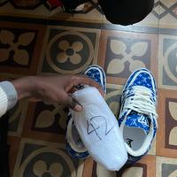 LV BLU BIANCHE MODELLO LIMITED EDITION