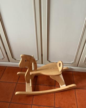 Cavallino a dondolo