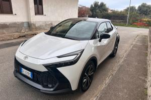 TOYOTA C-HR  LOUNGE PREMIERE PLUG IN