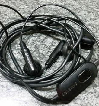 N.2 confezioni Auricolari originali Samsung