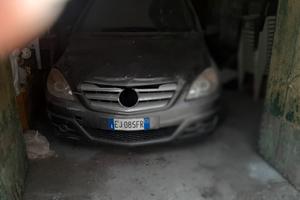 Mercedes b200